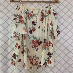 Copper Key delicate and flirty Blouse